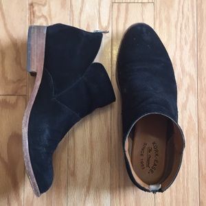 kork-ease // booties 9.5